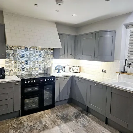 Holly * Hutton le Hole