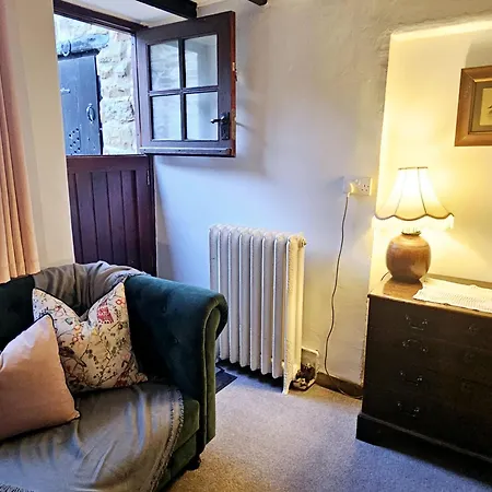 Holly * Hutton le Hole